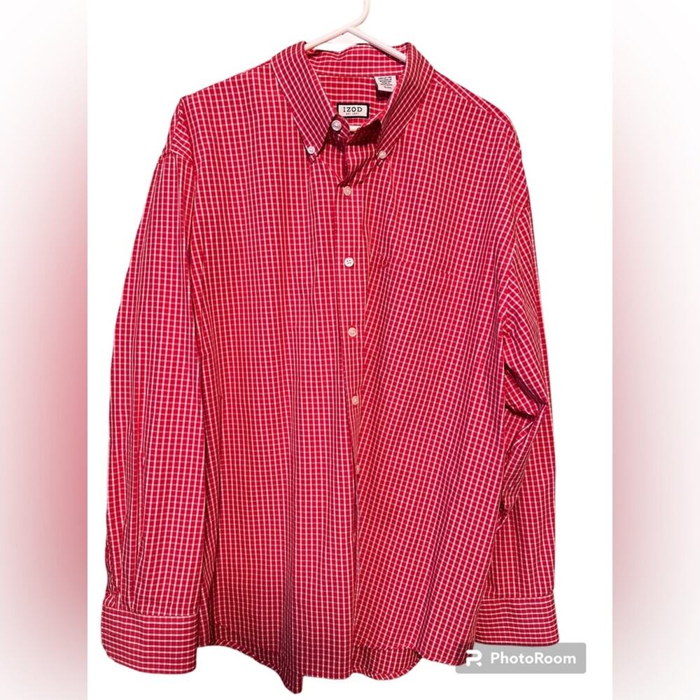 IZOD Men's Red & White Plaid Button Down Shirt - XL